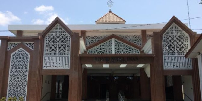 Sebelum salat Ied, Tommy Soeharto resmikan Masjid Kalitan di Solo