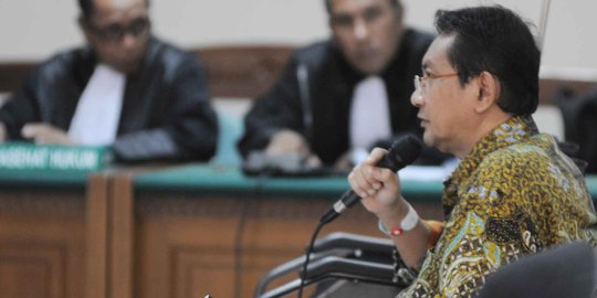 Sidang Vonis, Udar Pristono pakai kursi roda dan didampingi perawat