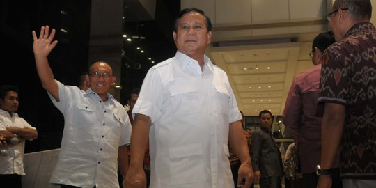 Prabowo bakal melayat Adnan Buyung Nasution