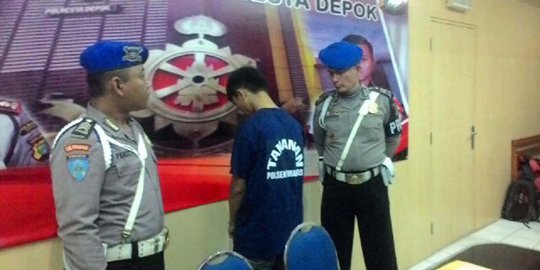 Cemburu buta, Bakti tikam temannya hingga tewas