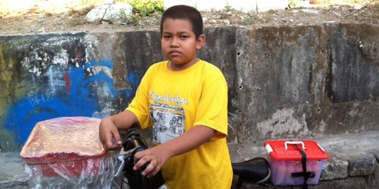 Jualan sandwich, Rizal sisihkan uang untuk nabung & infak