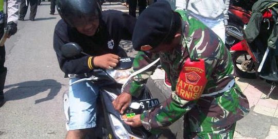 Kasad perintahkan Puspom razia mobil non dinas pengguna atribut TNI