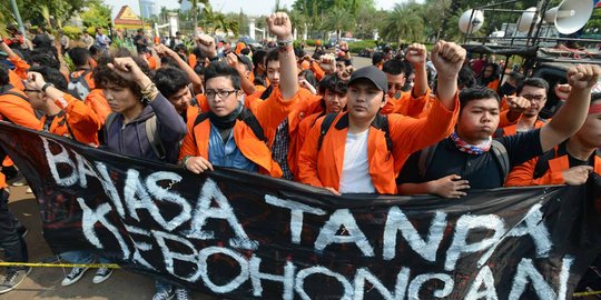 Puluhan mahasiswa gelar demo peringati 16 tahun tragedi Semanggi