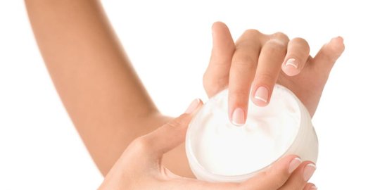 6 produk 'girly' ini ternyata dipakai para pria seksi
