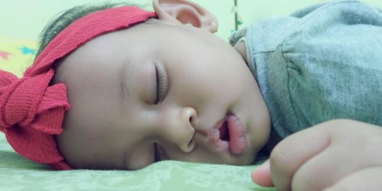 Cerita miris bayi 8 bulan terkena ISPA karena asap kebakaran hutan