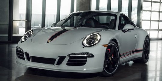 Porsche 911 Carrera GTS Rennsport Reunion Edition, keren tapi mahal