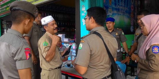 Razia PNS bolos di Aceh, Satpol PP adu mulut dengan Polhut