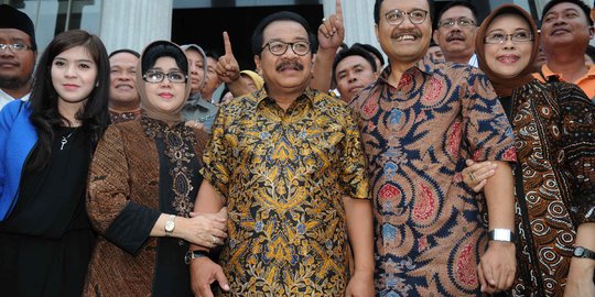 Soekarwo lantik 5 Pjs, Nurwiyatno resmi gantikan Risma