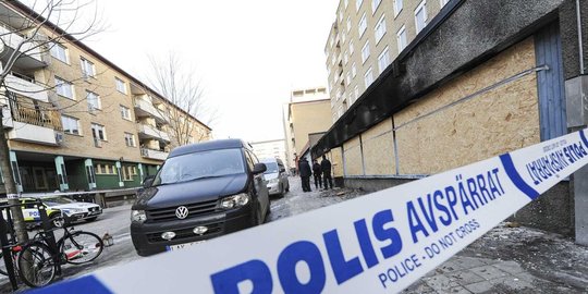 salat jamaah masjid di swedia dibakar rev2