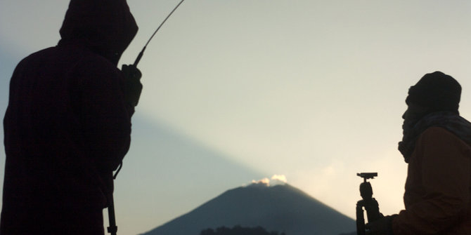 Turun dari puncak Gunung Slamet, 3 pendaki Jakarta tersesat