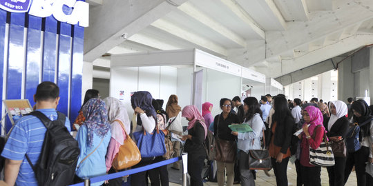 Pengangguran di Indonesia mencapai lebih 7,4 juta orang