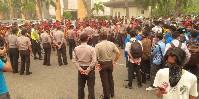 Demo mahasiswa di Pekanbaru dihadang Pemuda Pancasila