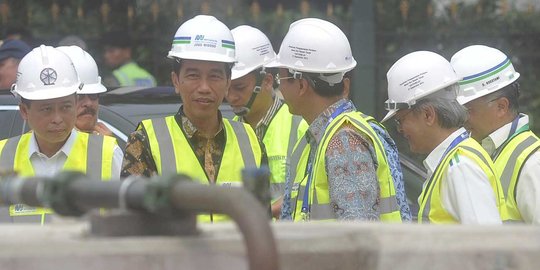4 Keputusan utang Jokowi, jilat ludah sendiri