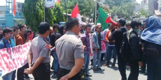 Demo peringati G 30S/PKI, mahasiswa Makassar tolak PKI bangkit