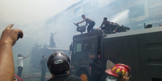 Polda Jateng terbakar, tahanan menjerit ketakutan minta pindah sel