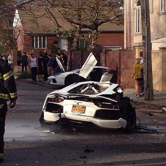 lamborghini aventador patah jadi dua