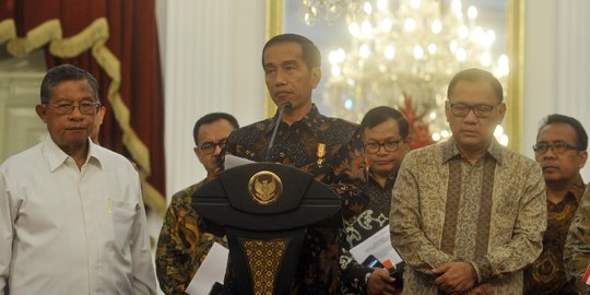 Paket kebijakan III, Jokowi ingin bunga bank dan harga Premium turun