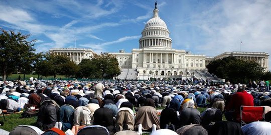 40 Persen warga sebut agama Islam dilarang di Amerika Serikat