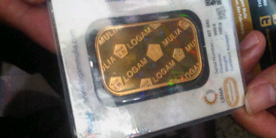 Akhir pekan, harga emas Antam turun Rp 2.000 jadi Rp 574.000/gram