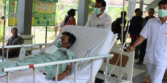 Setengah sadar, Tosan ajak singkirkan alat berat penggalian pasir