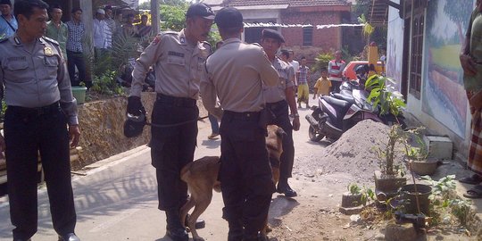 Polisi turunkan anjing pelacak cari jejak pembunuh Rokhimah