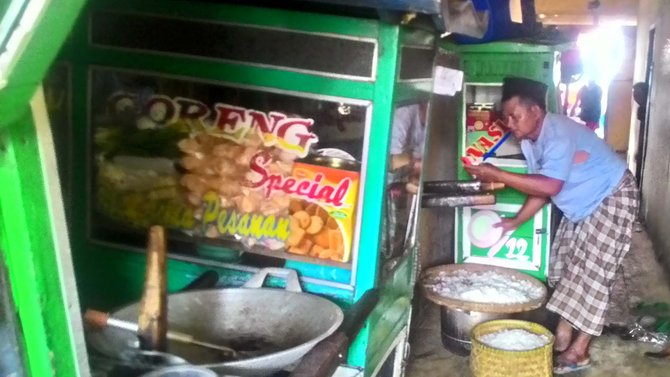 tukang nasi goreng jakarta