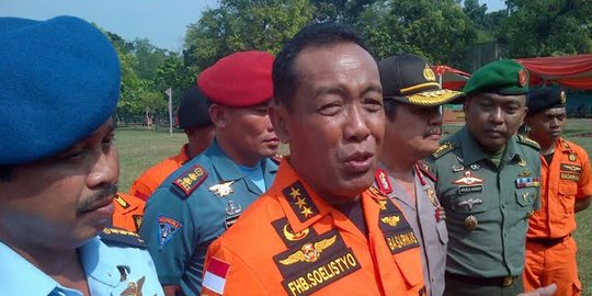 dilakukan lewat jalur darat dan udara rev1