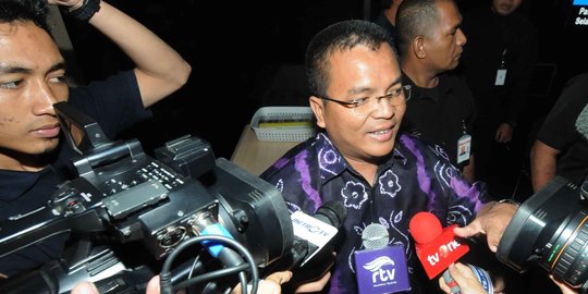 Denny Indrayana tiba-tiba datangi Bareskrim Polri