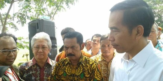 Tekan tombol sirine, Jokowi luncurkan program investasi padat karya