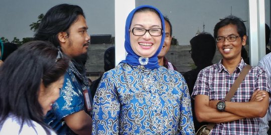 Jika terpilih pimpin Surabaya, Lucy janjikan hibah buat koperasi