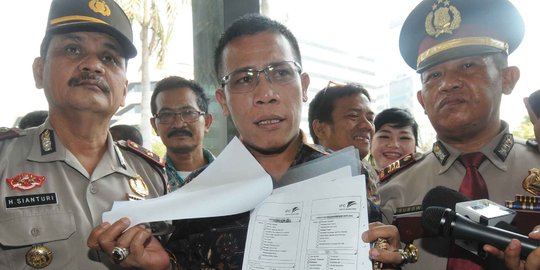 Masinton siap buktikan Menteri Rini terima suap dari RJ Lino