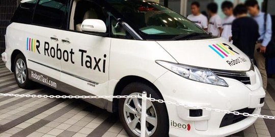 Start up Jepang bikin Robot Taxi, apa kabar Indonesia?