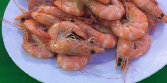 Pedagang China getok pelanggan Rp 5,8 juta cuma untuk udang goreng