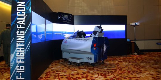 Amerika Serikat pamer kecanggihan F-16 Viper lewat simulator
