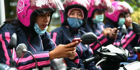 Ojek online LadyJEK patok tarif Rp 25.000 per 6 Km pertama