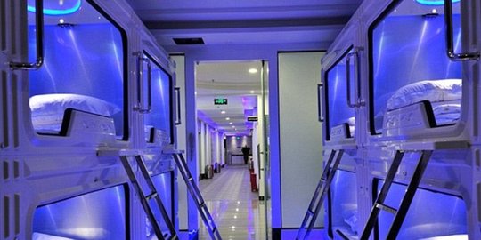 capsules hotel china rev1