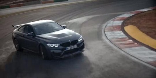 [Video] BMW M4 GTS pamer skill, menakjubkan!