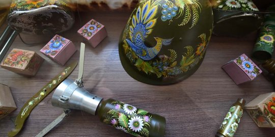 Cantiknya karya seni dari senjata perang