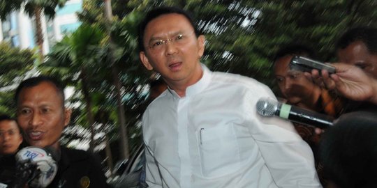 Selain uang saku Rp 10.000, Ahok janjikan ketua RT pulsa Rp 75.000