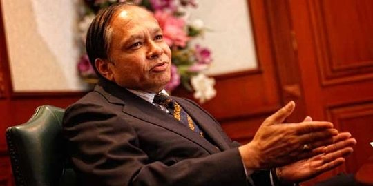 dengan kekayaan usd 54 miliar di urutan 31 rev3