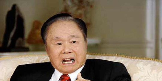 dengan kekayaan usd 58 miliar di urutan 28 rev10