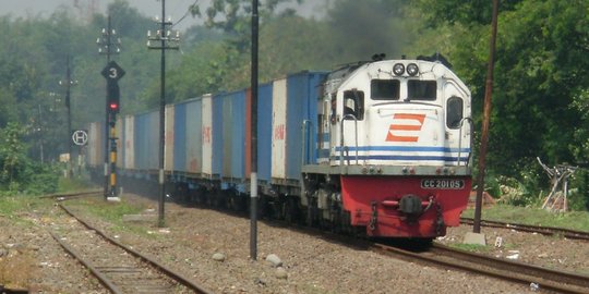 17 Tahun berhenti, kereta api pupuk di Cilacap kembali diaktifkan