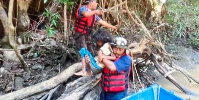 40 hari nyasar di hutan tanpa makanan, dua bocah Malaysia selamat