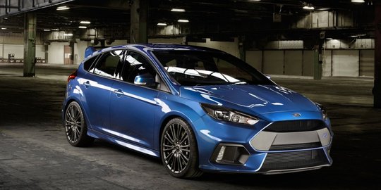 Kekuatan Ford Focus RS bikin merinding!