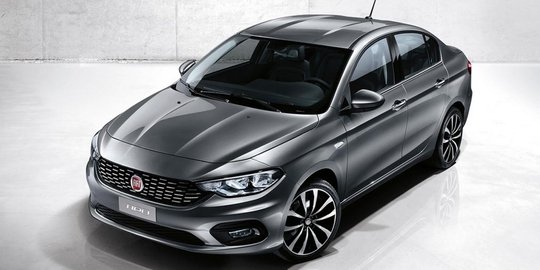 Harga Fiat Tipo tembus Rp 300 jutaan