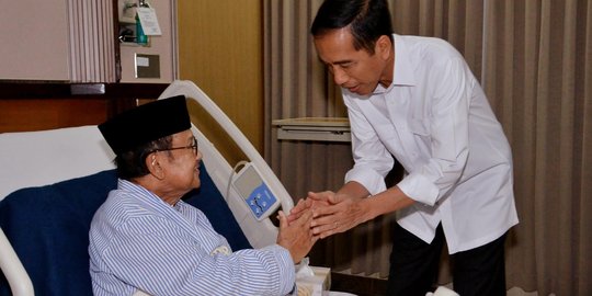 Presiden Jokowi undang Habibie makan siang di Istana