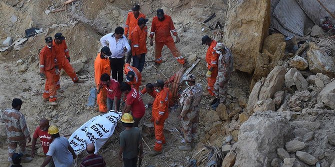 13 Warga Pakistan tewas tertimbun tanah longsor