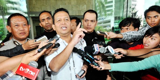 Lawatan Soetrisno Bachir ke Istana dan isu reshuffle jilid II