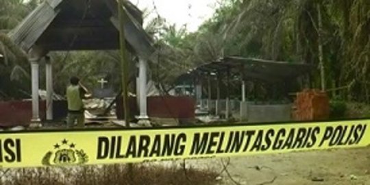 Polisi buru penembak saat bentrokan warga di Aceh Singkil