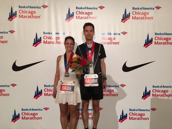 stephanie reinhart dan mark jockel menikah di tengah chicago marathon 2015